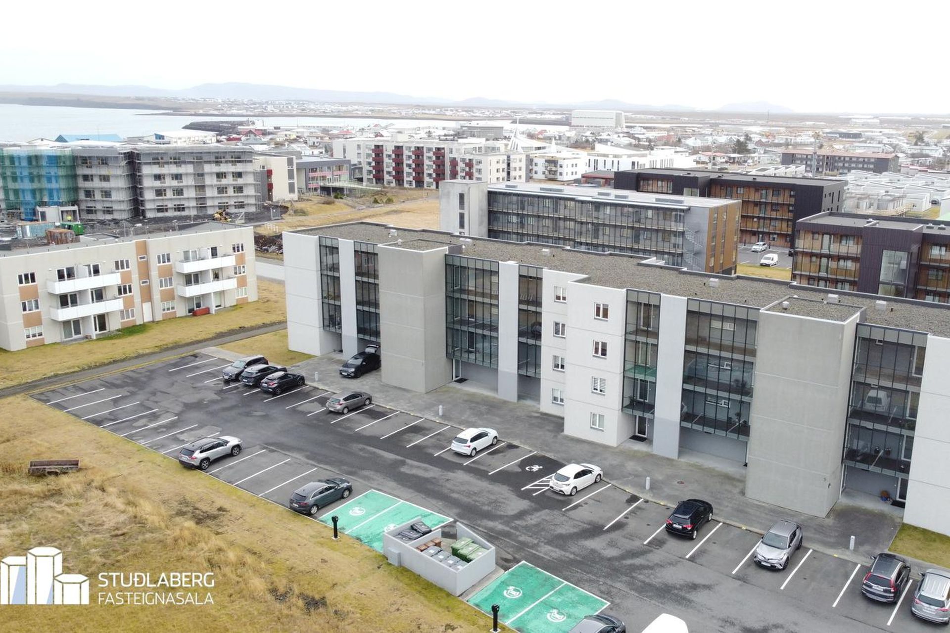 Krossmói 5, 260 Reykjanesbær