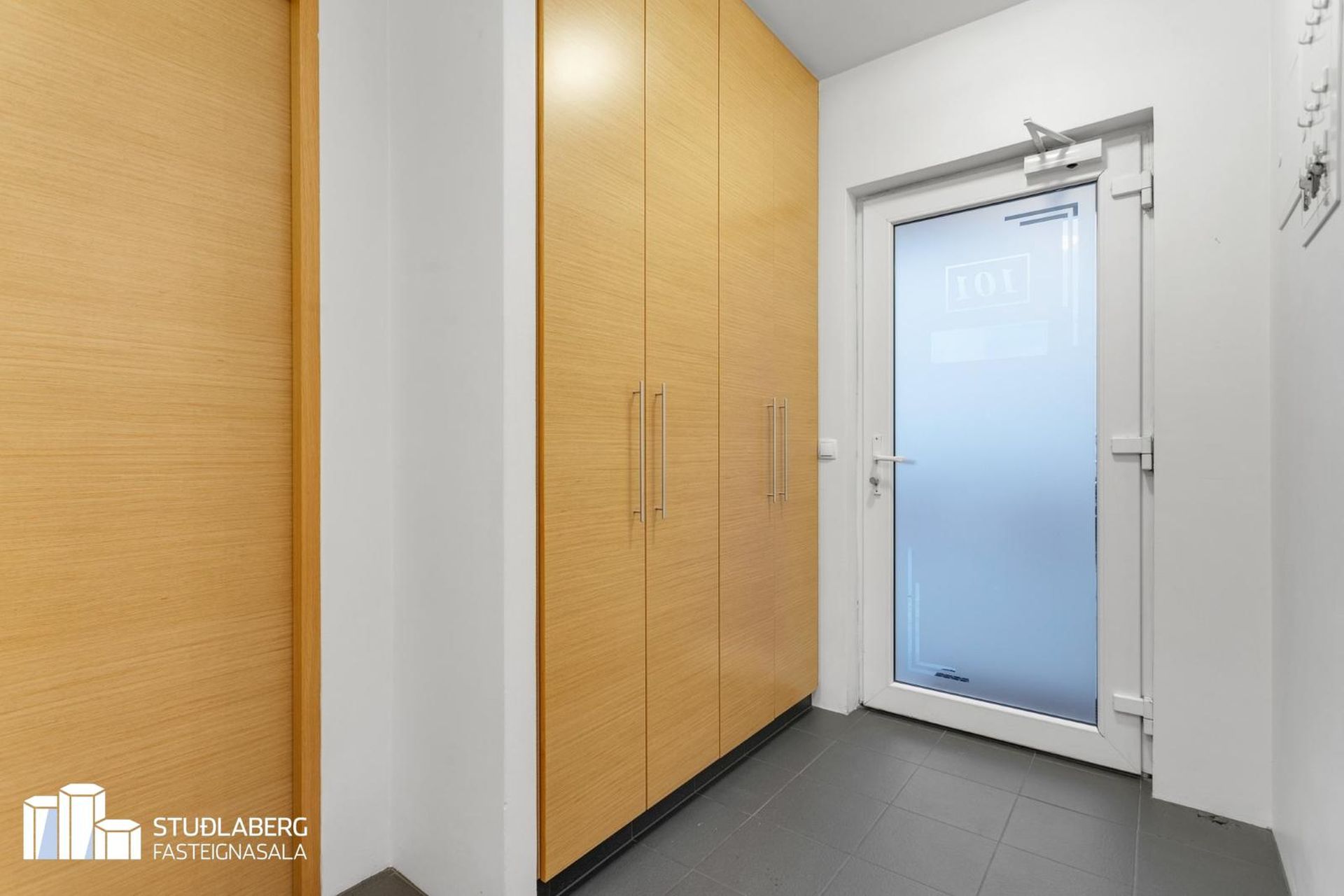 Krossmói 5, 260 Reykjanesbær