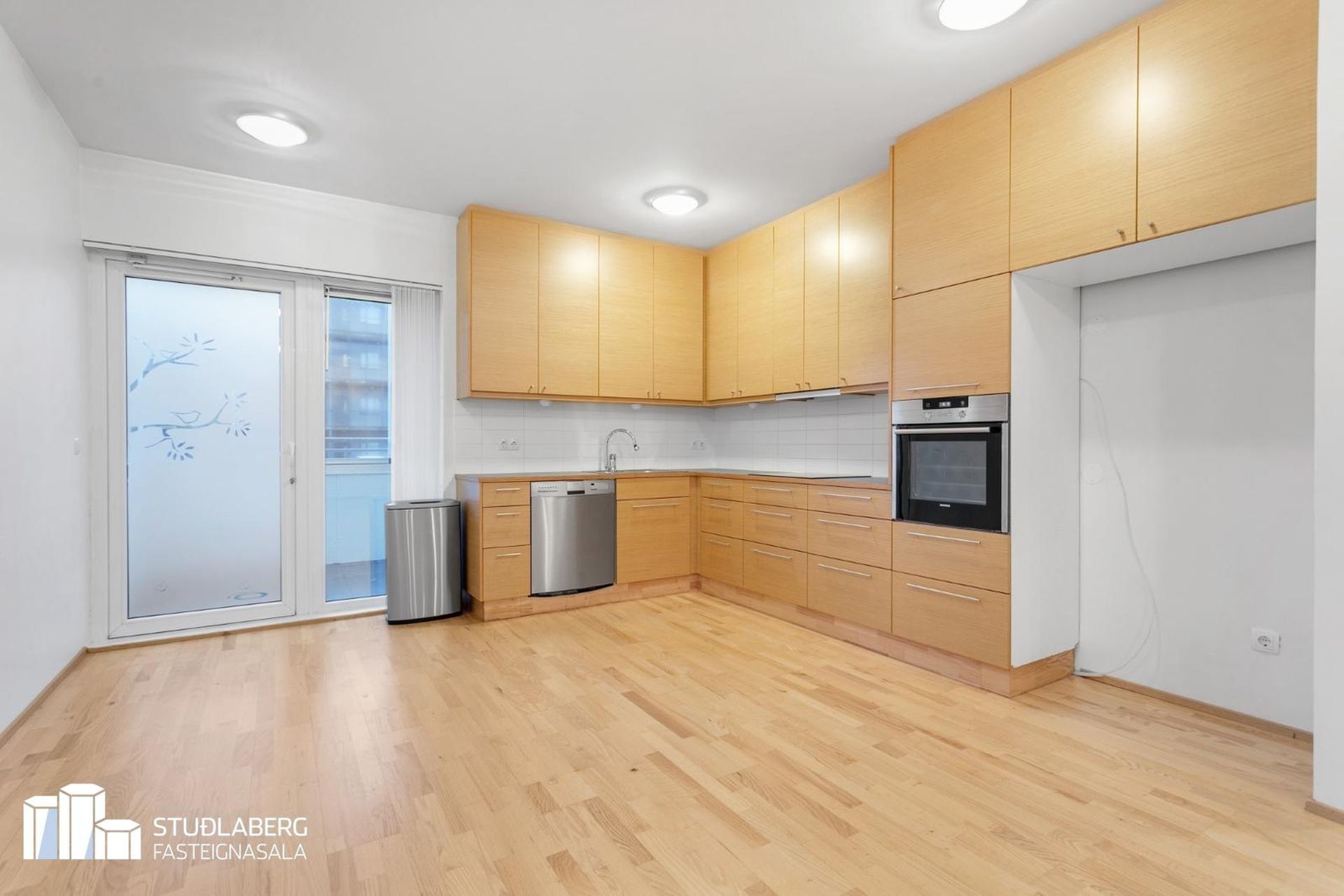 Krossmói 5, 260 Reykjanesbær