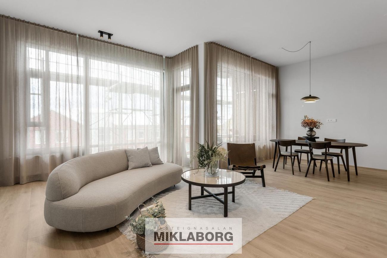 Hafnarbraut 10B, 200 Kópavogur