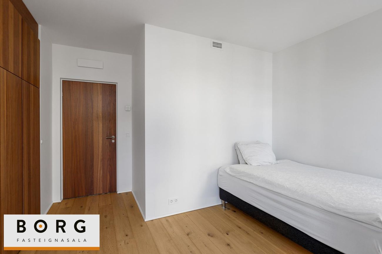 Hallgerðargata 3, 105 Reykjavík