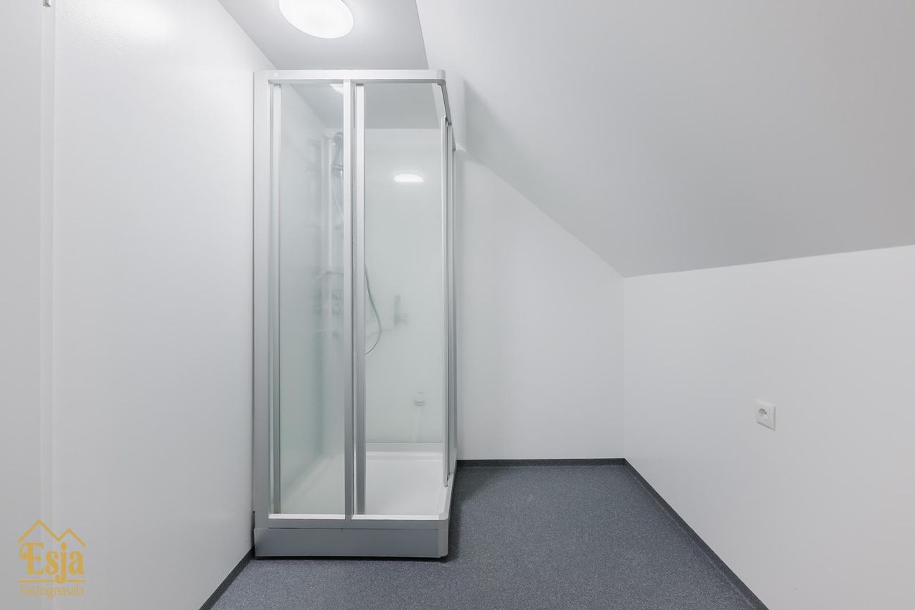 Hverfisgata 83, 101 Reykjavík