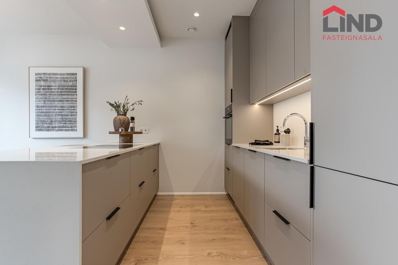 Áshamar 50 - 0406, 221 Hafnarfjörður