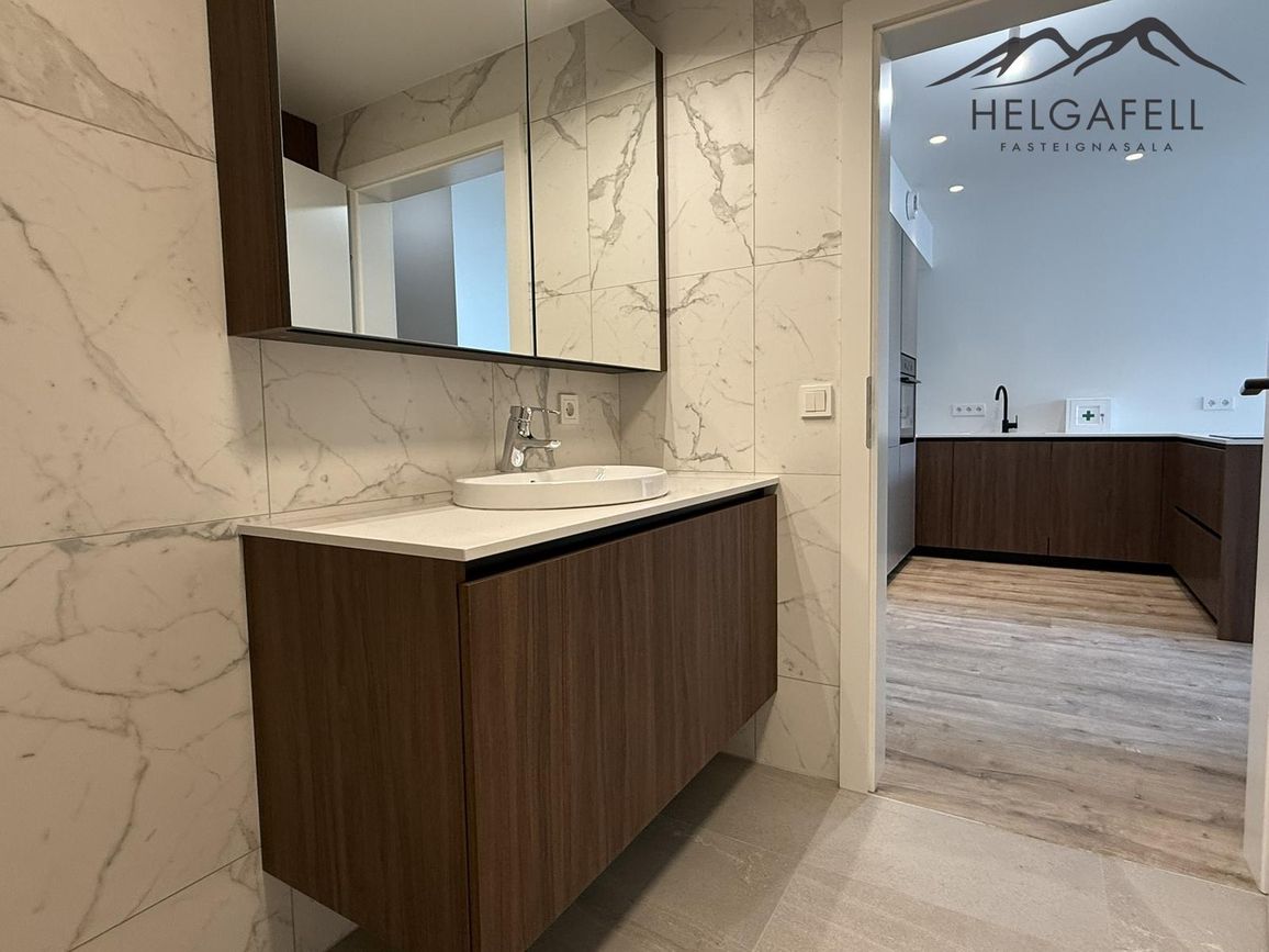 Austurbrú 18 - 0316, 600 Akureyri