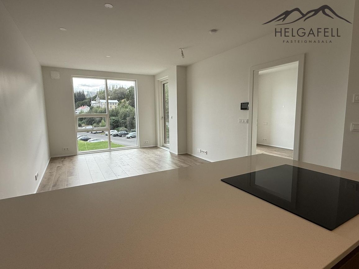 Austurbrú 18 - 0316, 600 Akureyri