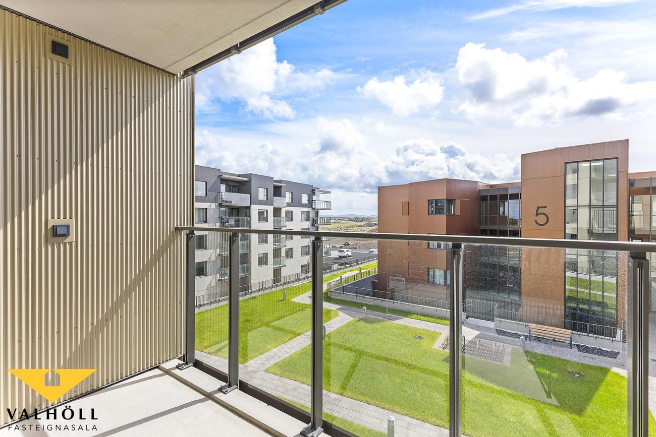 Asparlaut 1, 230 Reykjanesbær