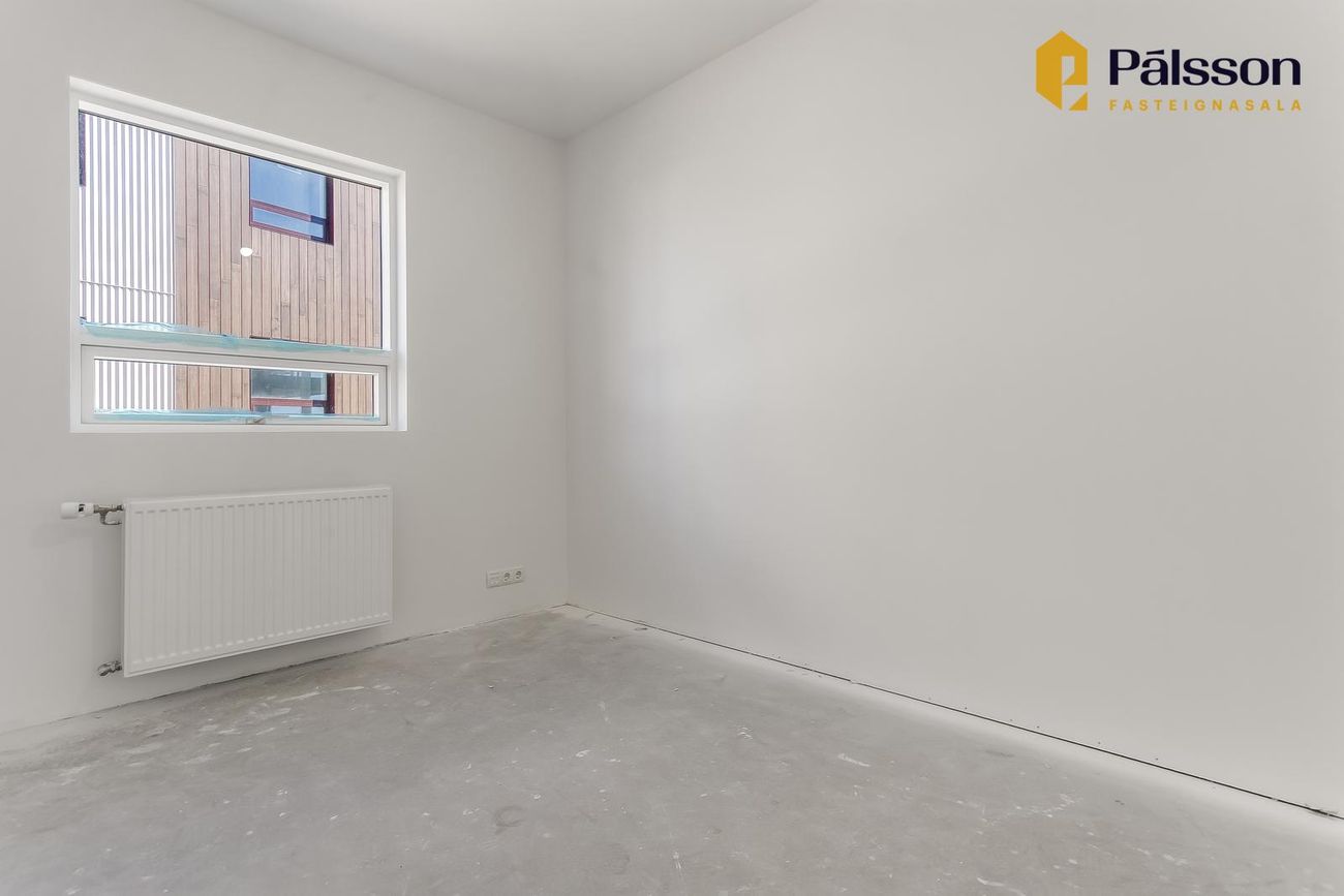 Úugata 8, 270 Mosfellsbær