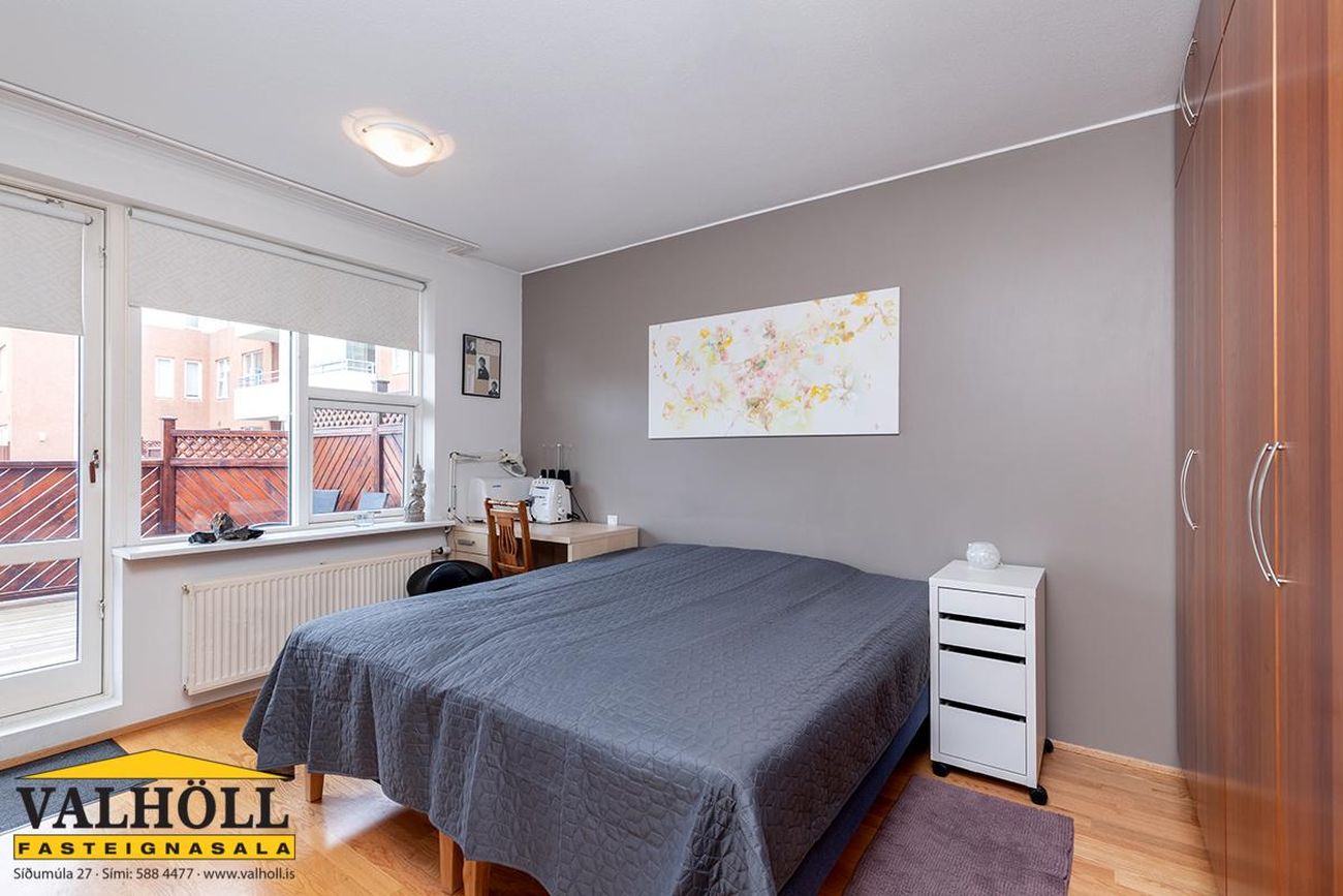 Kristnibraut 53, 113 Reykjavík