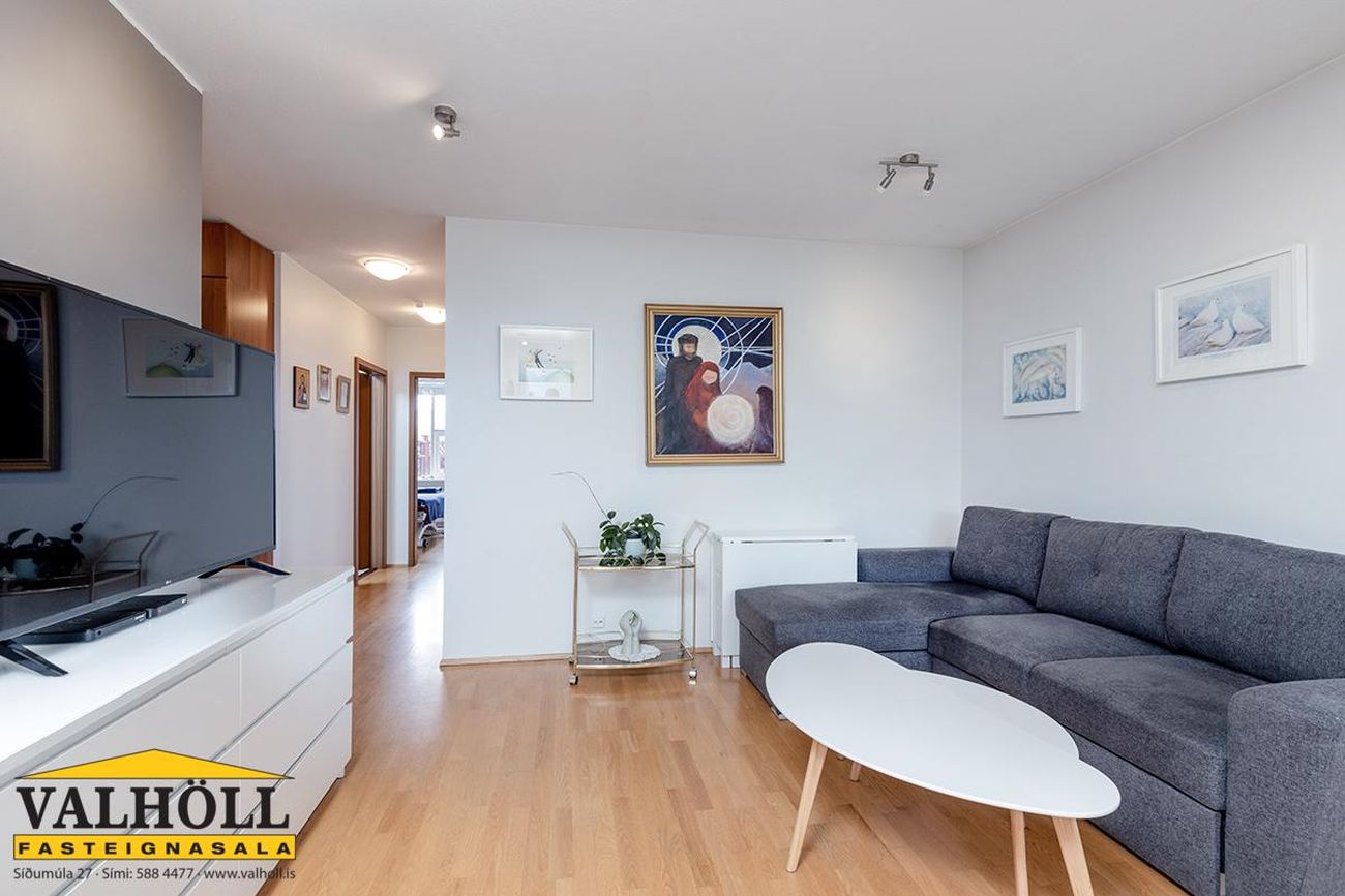 Kristnibraut 53, 113 Reykjavík