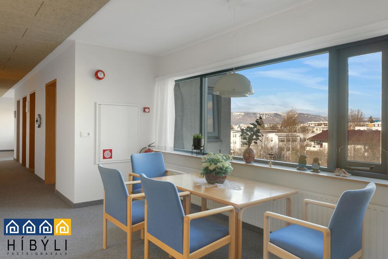 Hvassaleiti 56, 103 Reykjavík