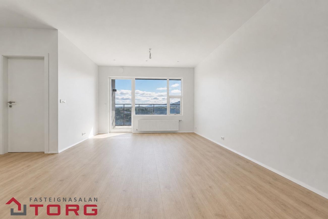 Úugata 8, 270 Mosfellsbær