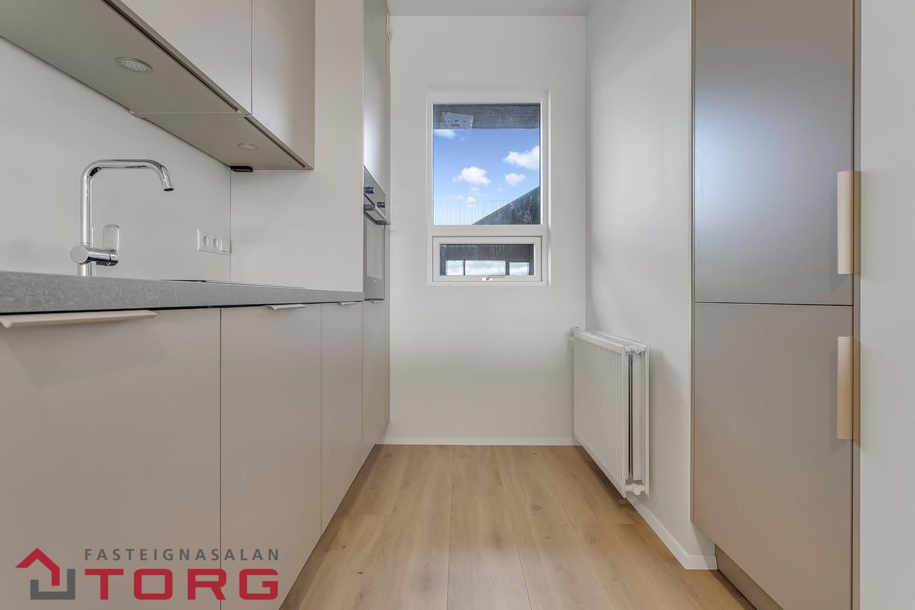 Úugata 8, 270 Mosfellsbær