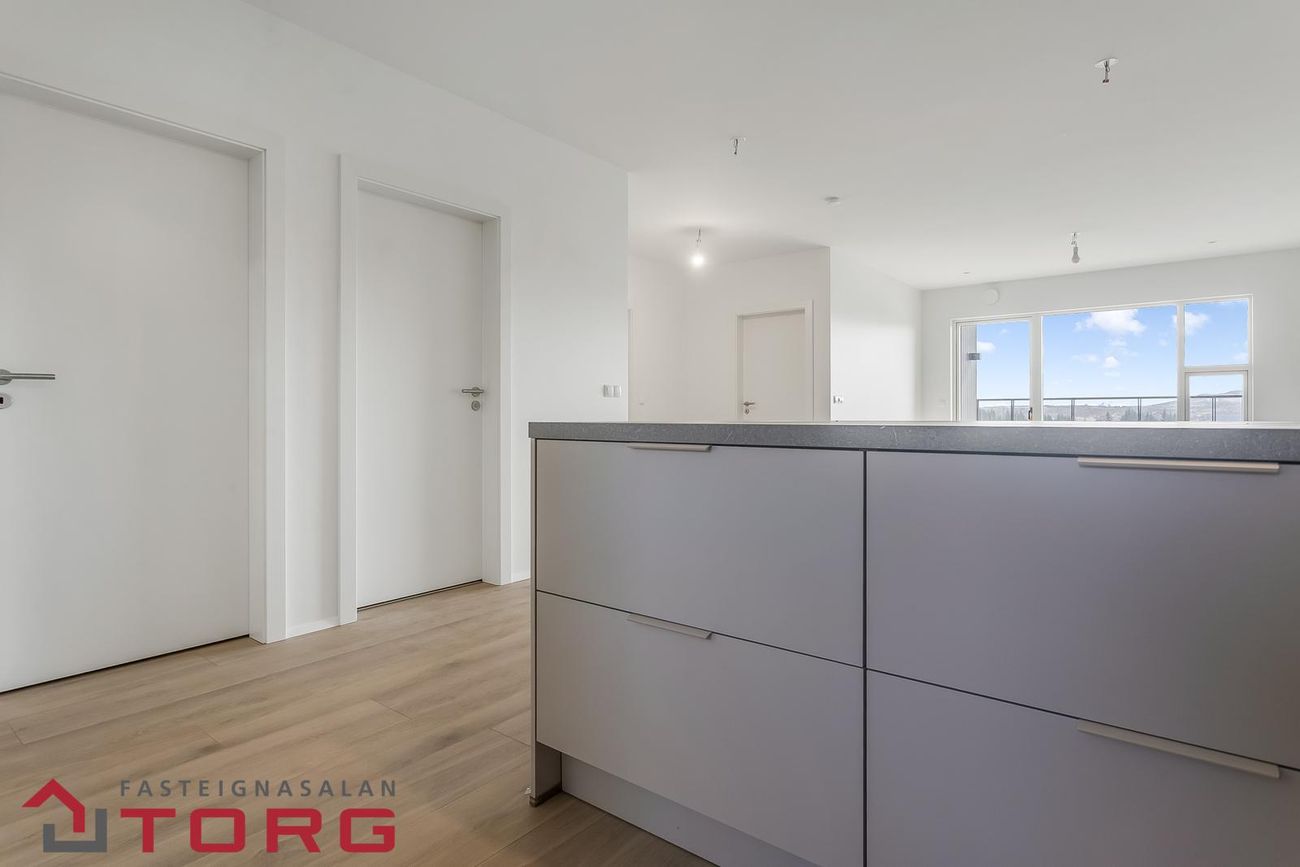 Úugata 8, 270 Mosfellsbær