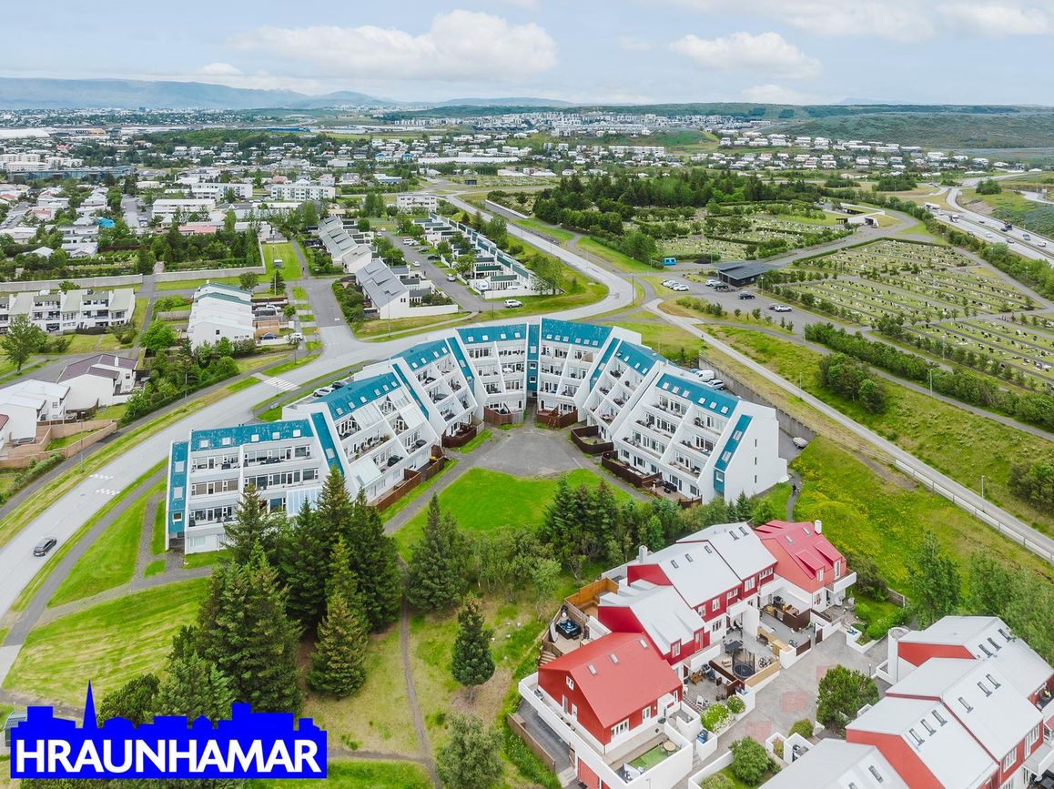 Hvammabraut 12, 220 Hafnarfjörður