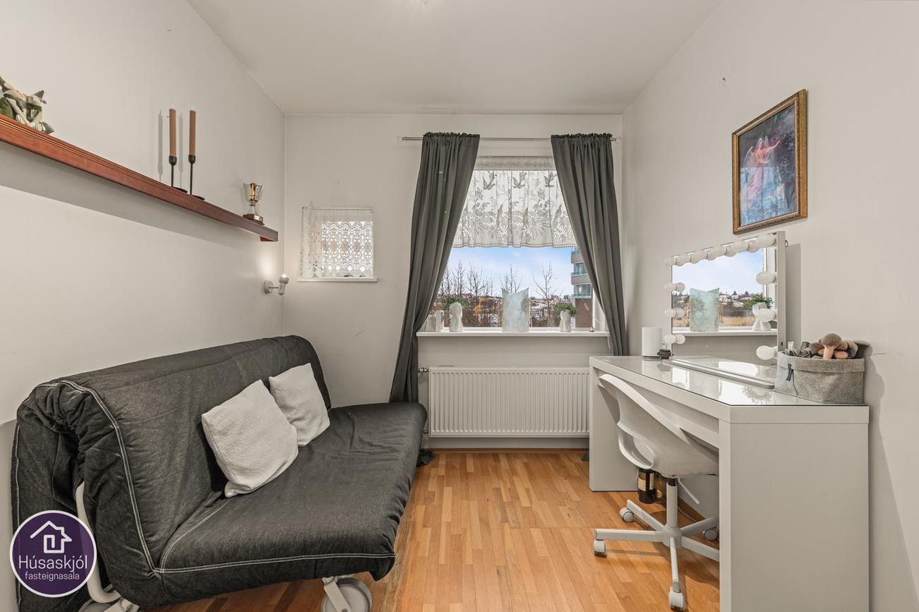 Gullsmári 5, 201 Kópavogur