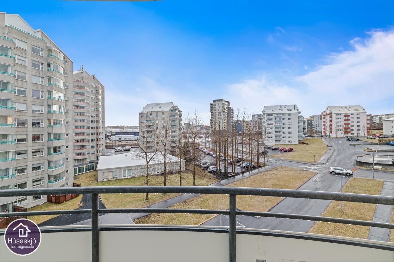 Gullsmári 5, 201 Kópavogur