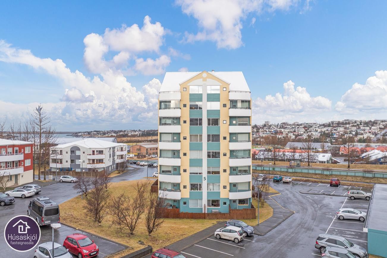 Gullsmári 5, 201 Kópavogur