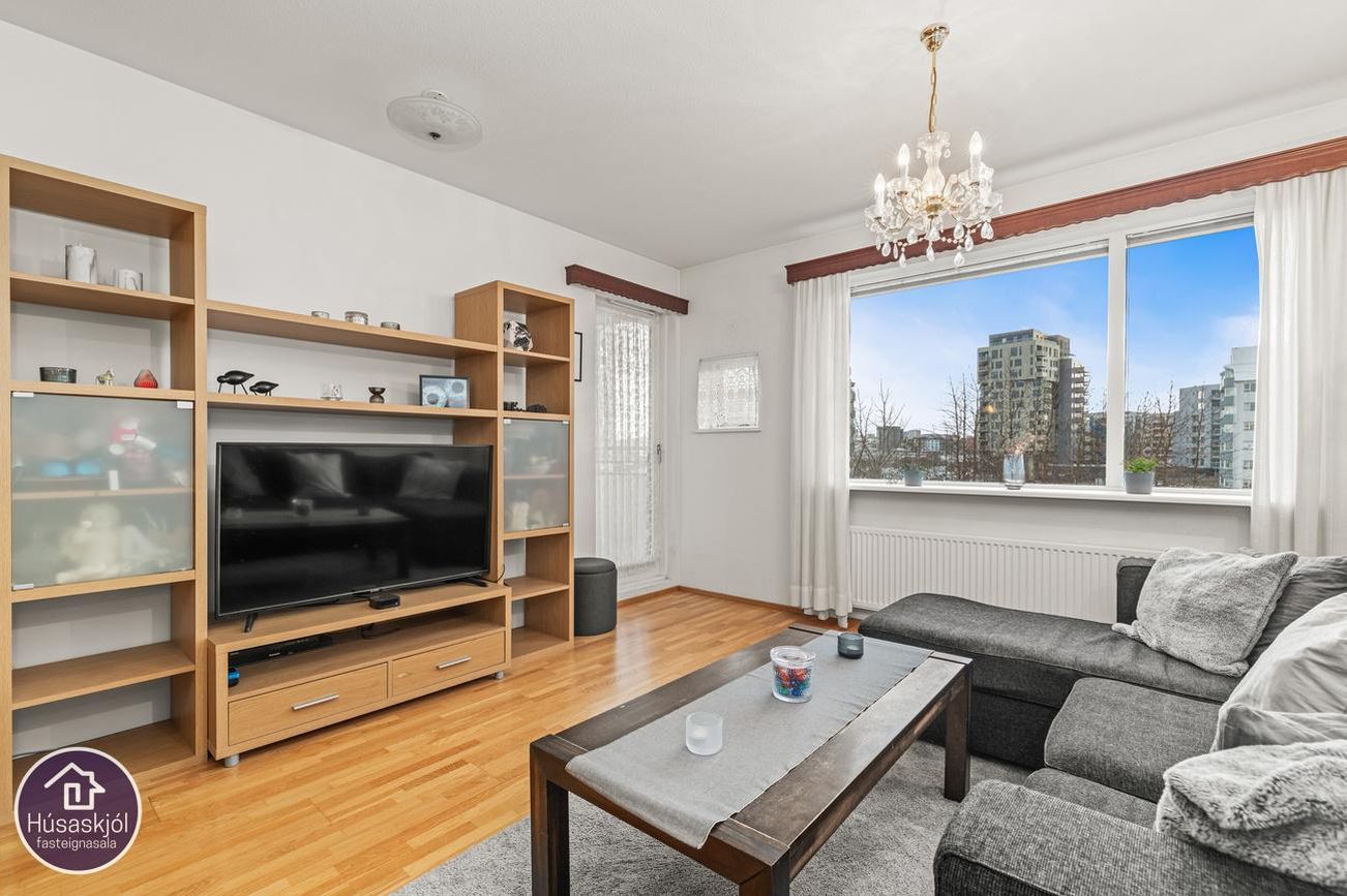 Gullsmári 5, 201 Kópavogur