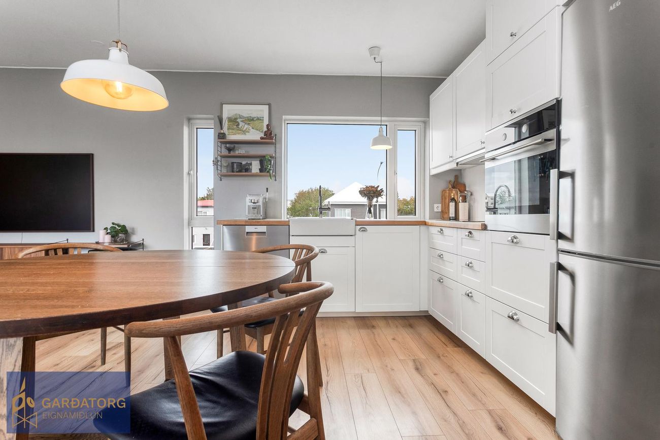 Hringbraut 95, 101 Reykjavík