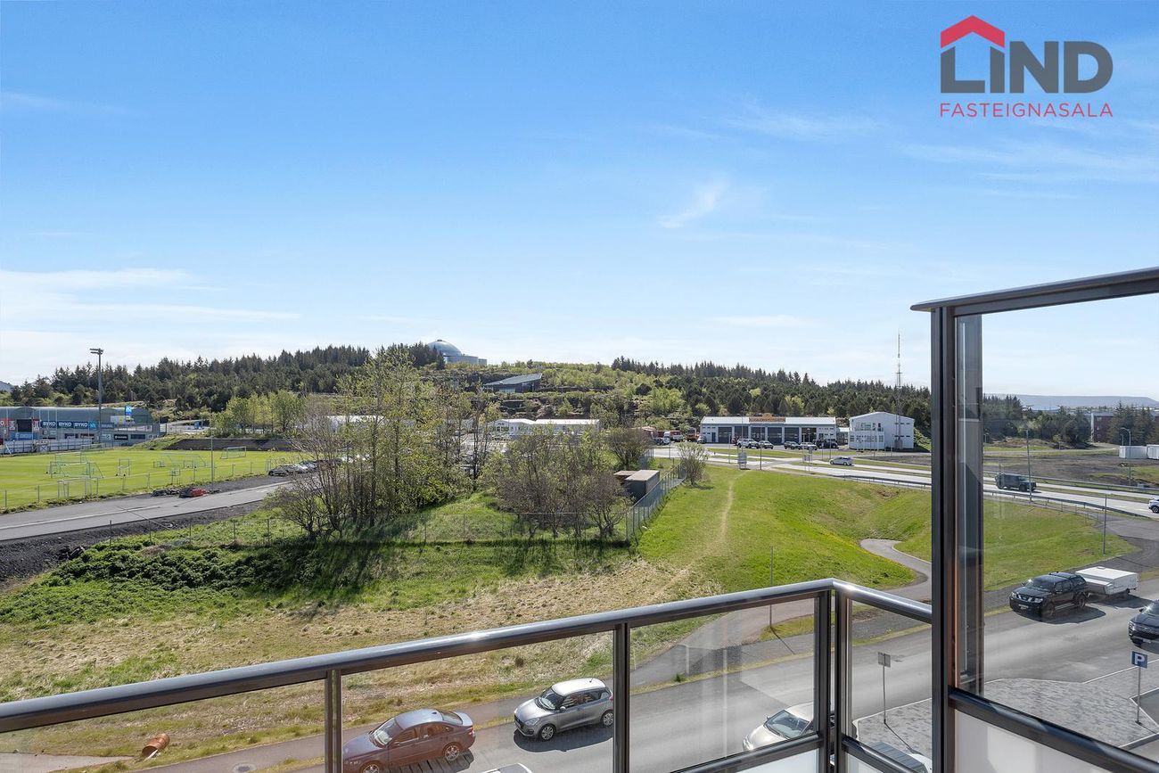 Smyrilshlíð 18, 102 Reykjavík