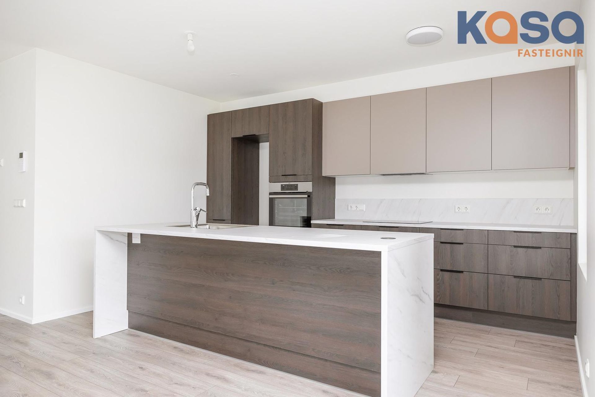 Kjarnagata 55, 600 Akureyri