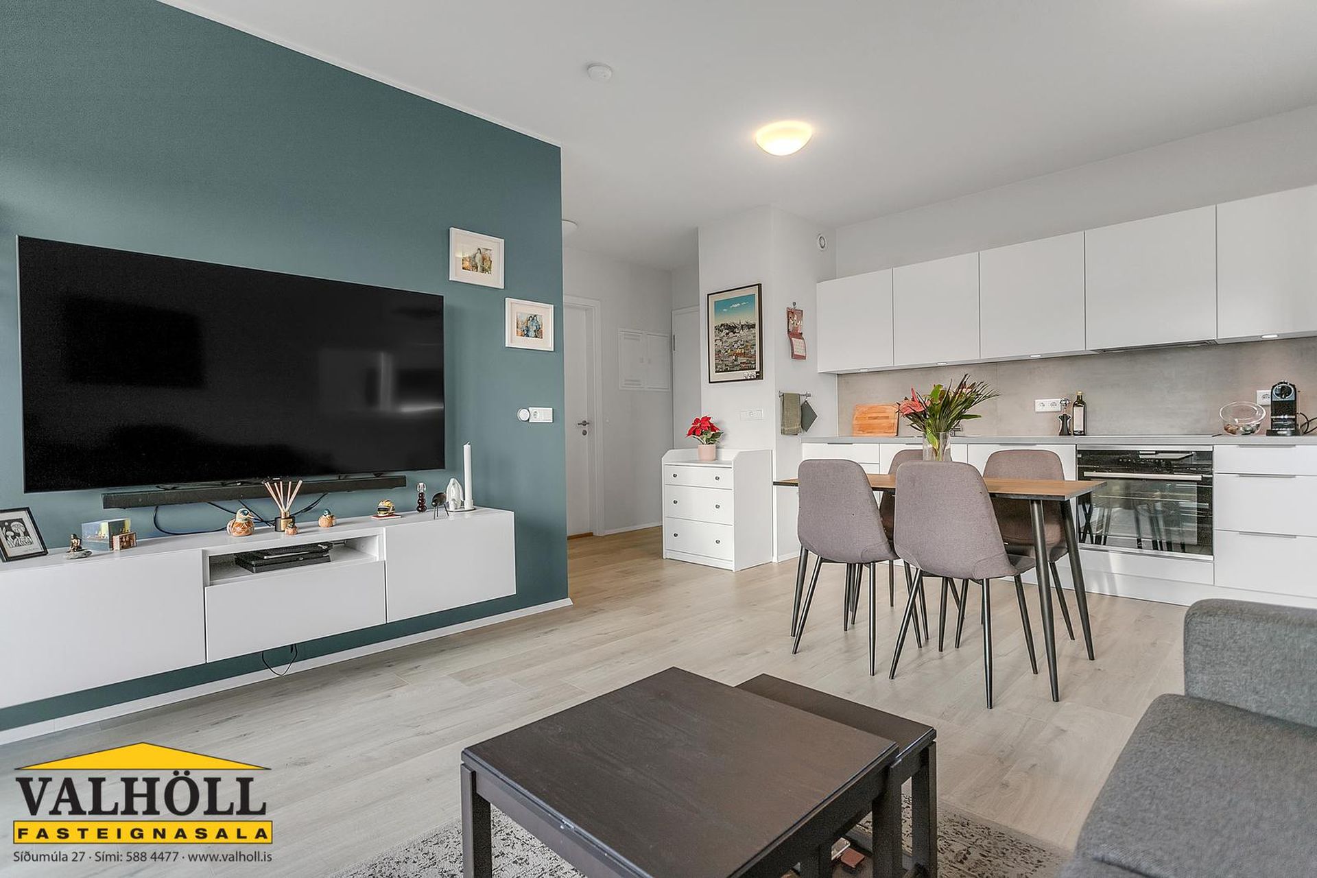 Lágaleiti 11, 103 Reykjavík