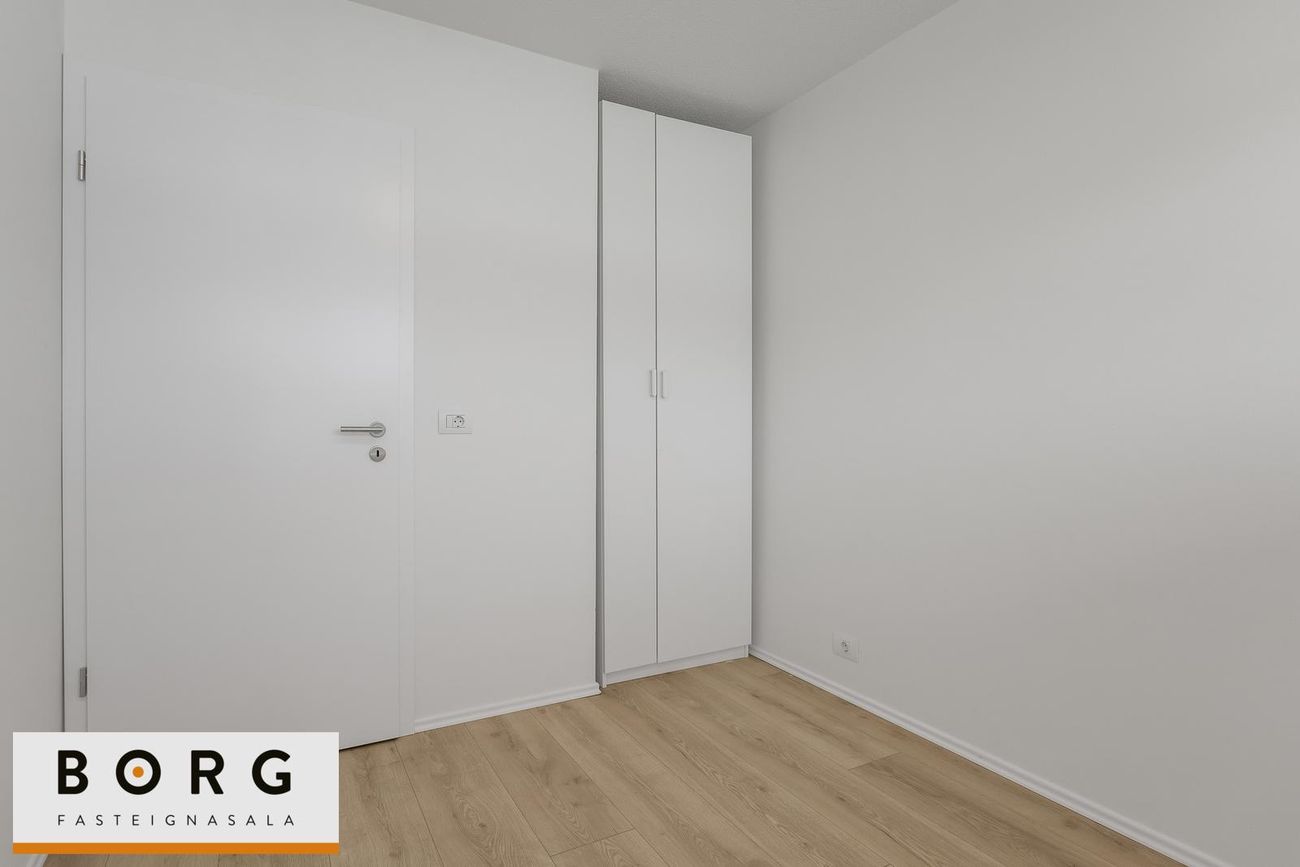 Langamýri 20, 210 Garðabær