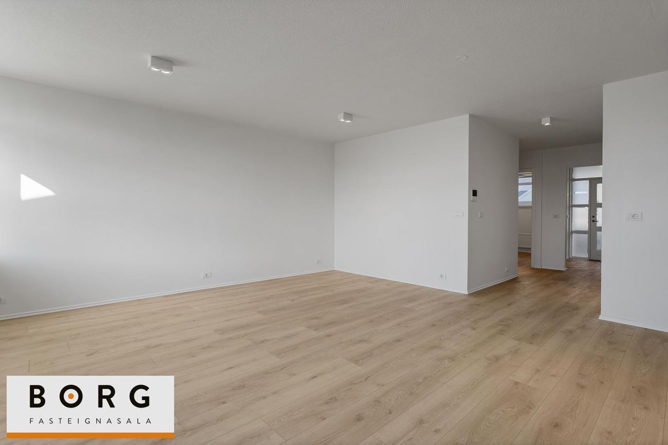 Langamýri 20, 210 Garðabær