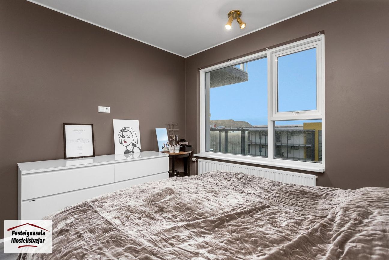 Gerplustræti 8, 270 Mosfellsbær