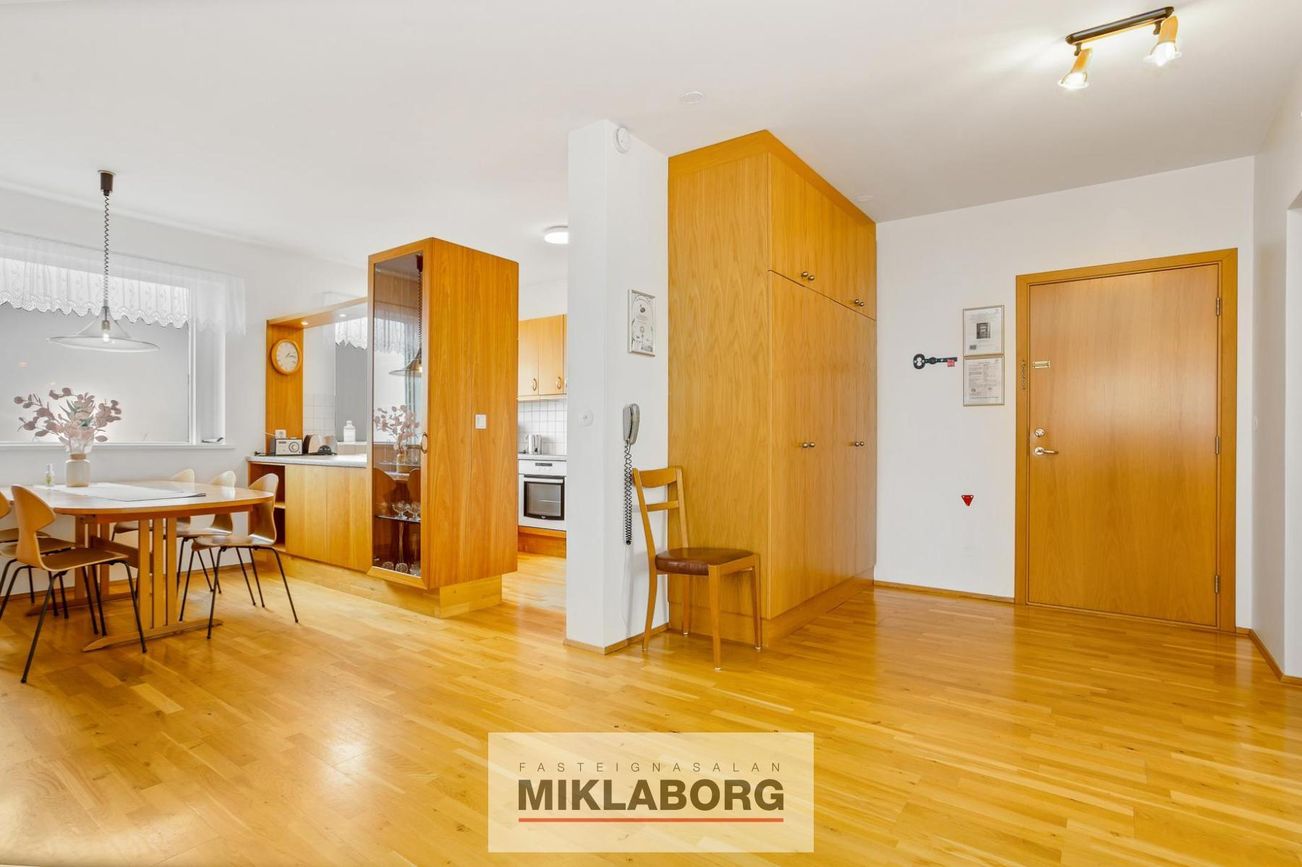 Sólheimar 25, 104 Reykjavík