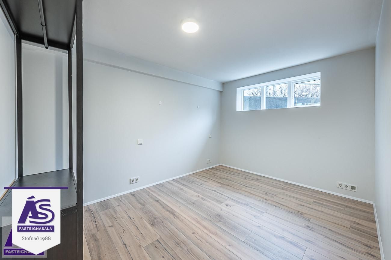 Snorrabraut 34 - 0001, 105 Reykjavík