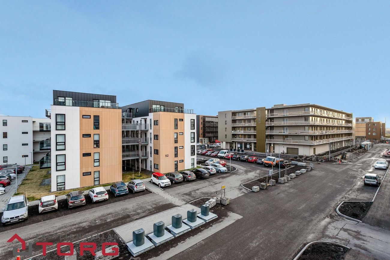 Áshamar 6 - 0302, 221 Hafnarfjörður