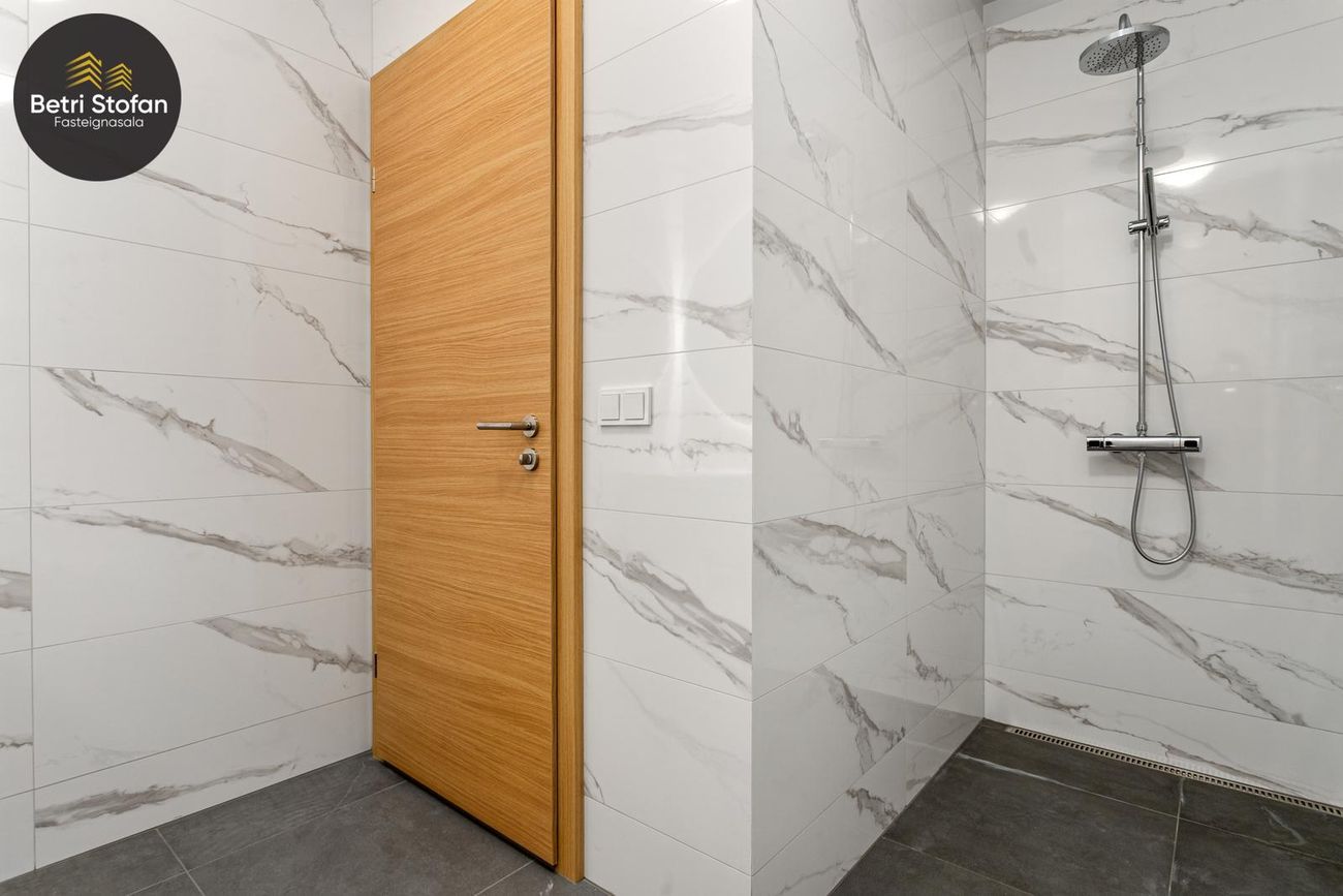 Fálkahlíð 5 - 0326, 102 Reykjavík