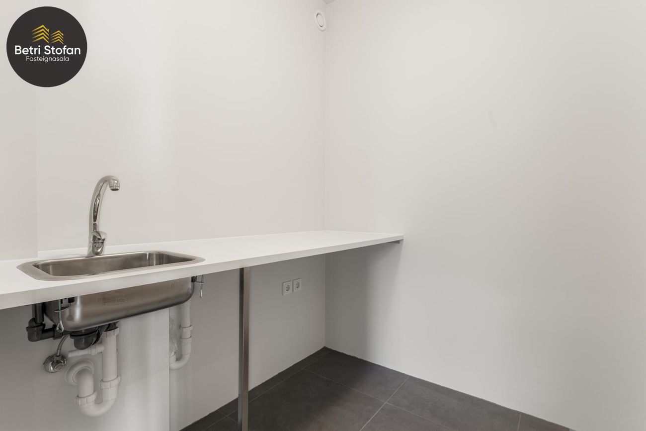 Fálkahlíð 5 - 0326, 102 Reykjavík