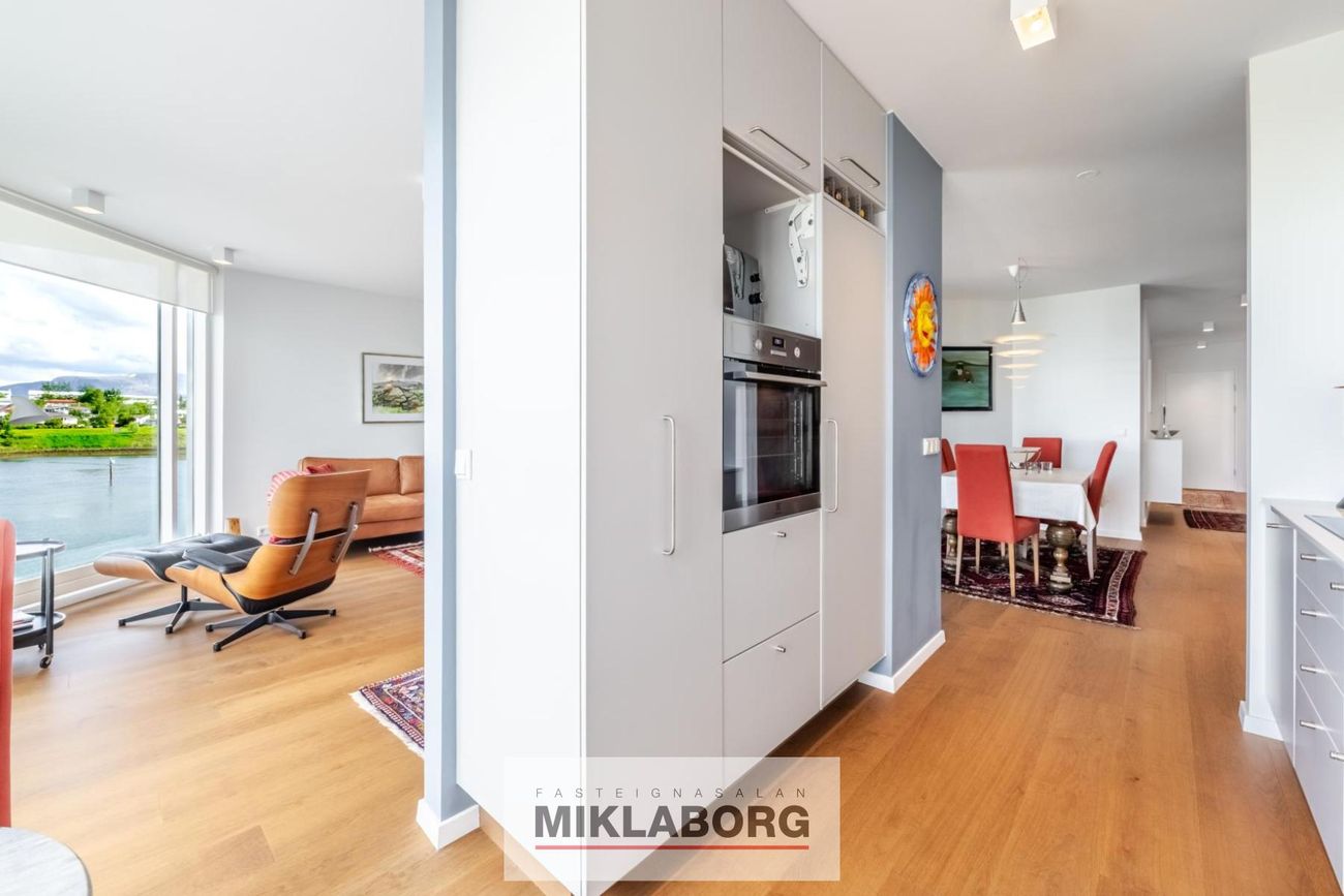 Naustabryggja 54, 110 Reykjavík