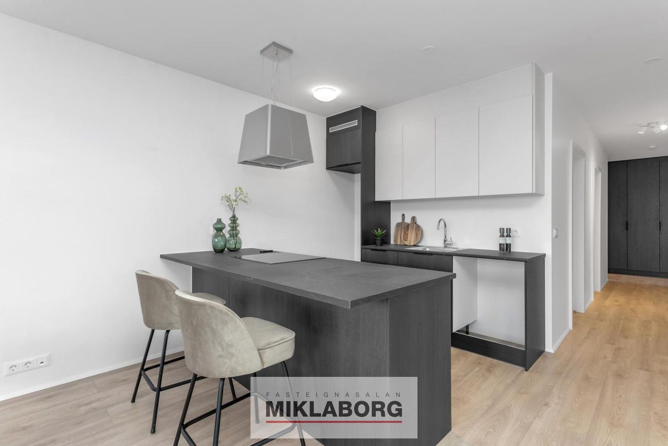 Hringhamar 23, 221 Hafnarfjörður