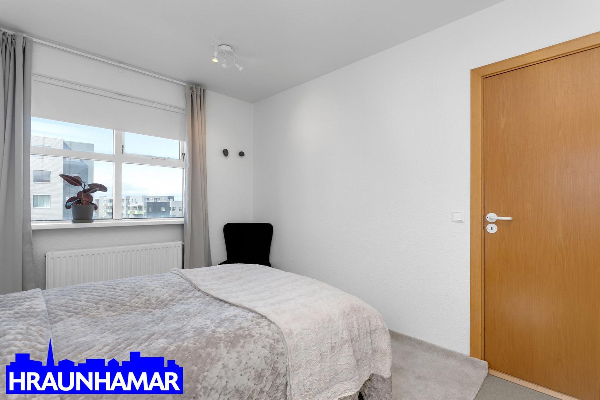 Suðurbraut 24, 220 Hafnarfjörður