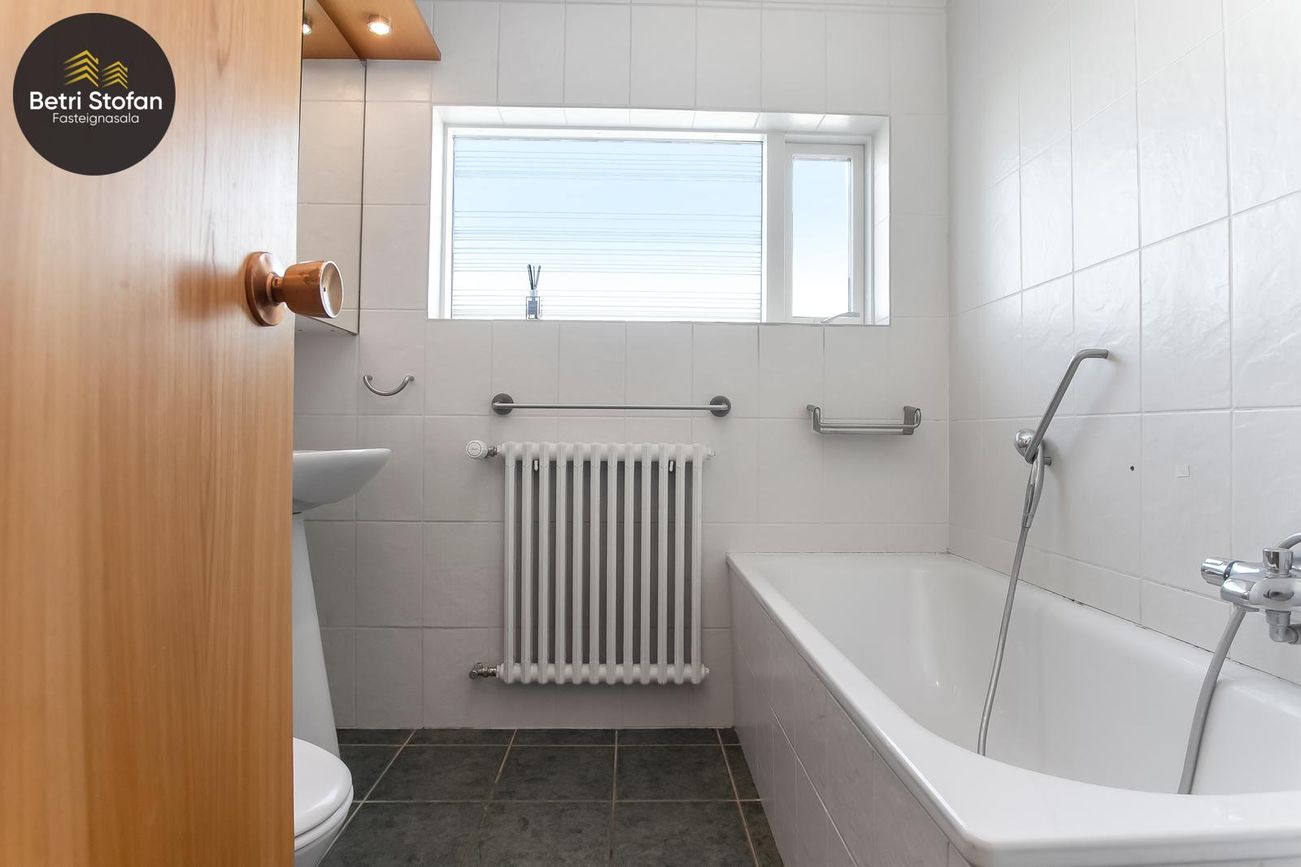 Hjarðarhagi 48 - 0201, 107 Reykjavík