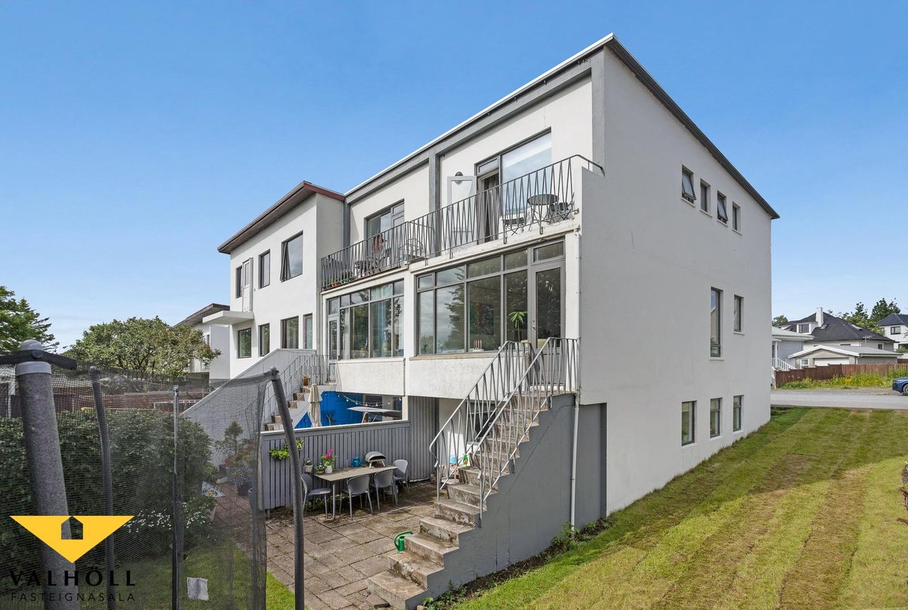 Langholtsvegur 165, 104 Reykjavík