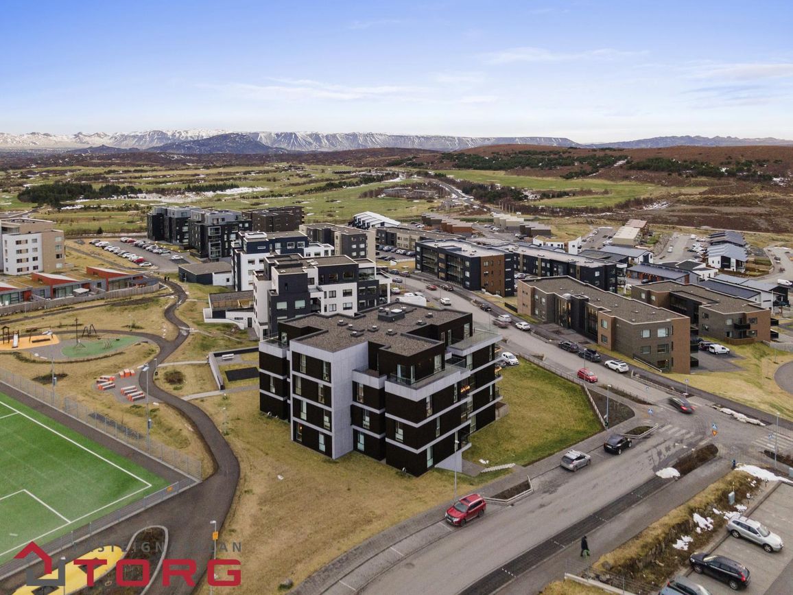 Holtsvegur 53 - 0302, 210 Garðabær