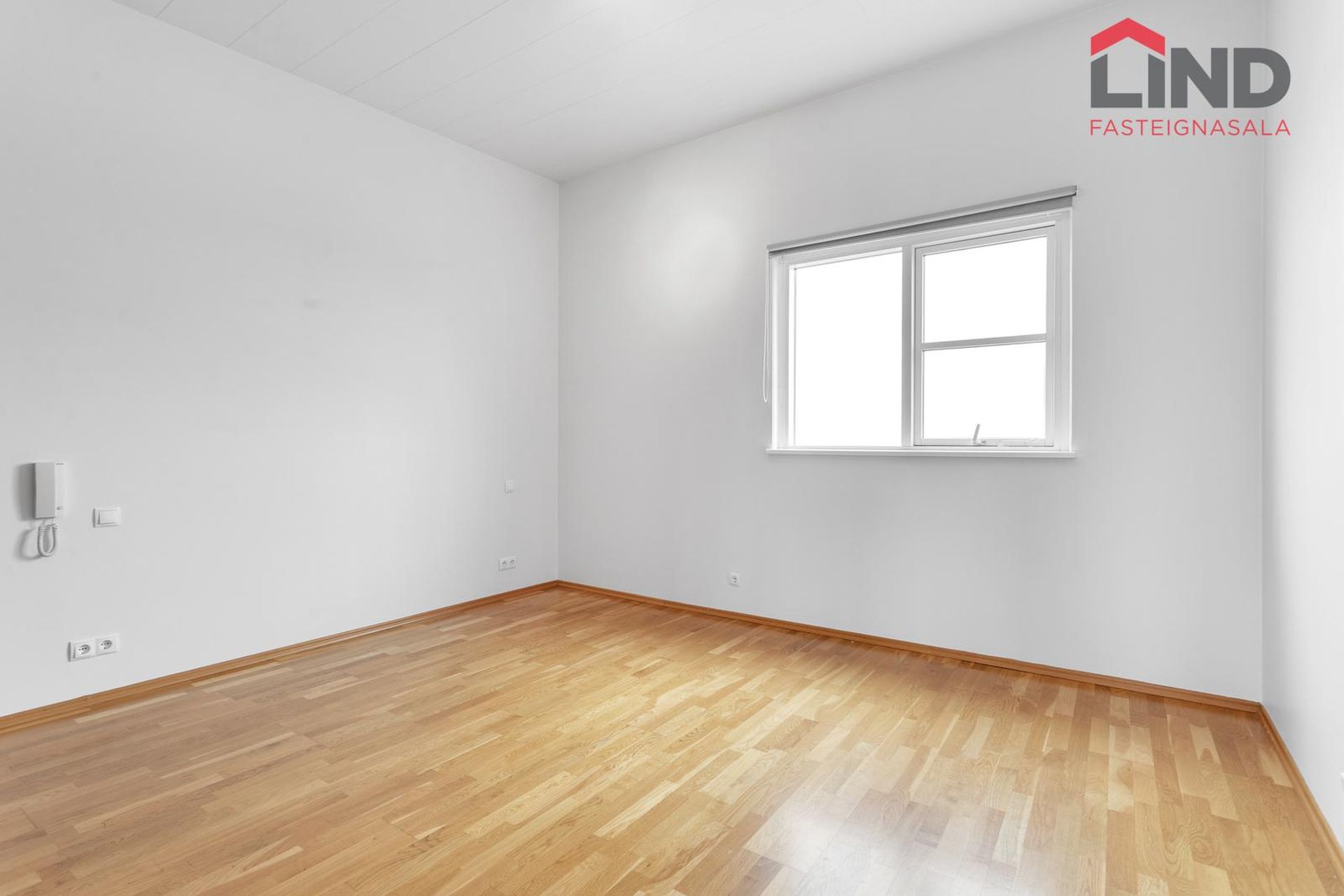 Tjarnabraut 14, 260 Reykjanesbær