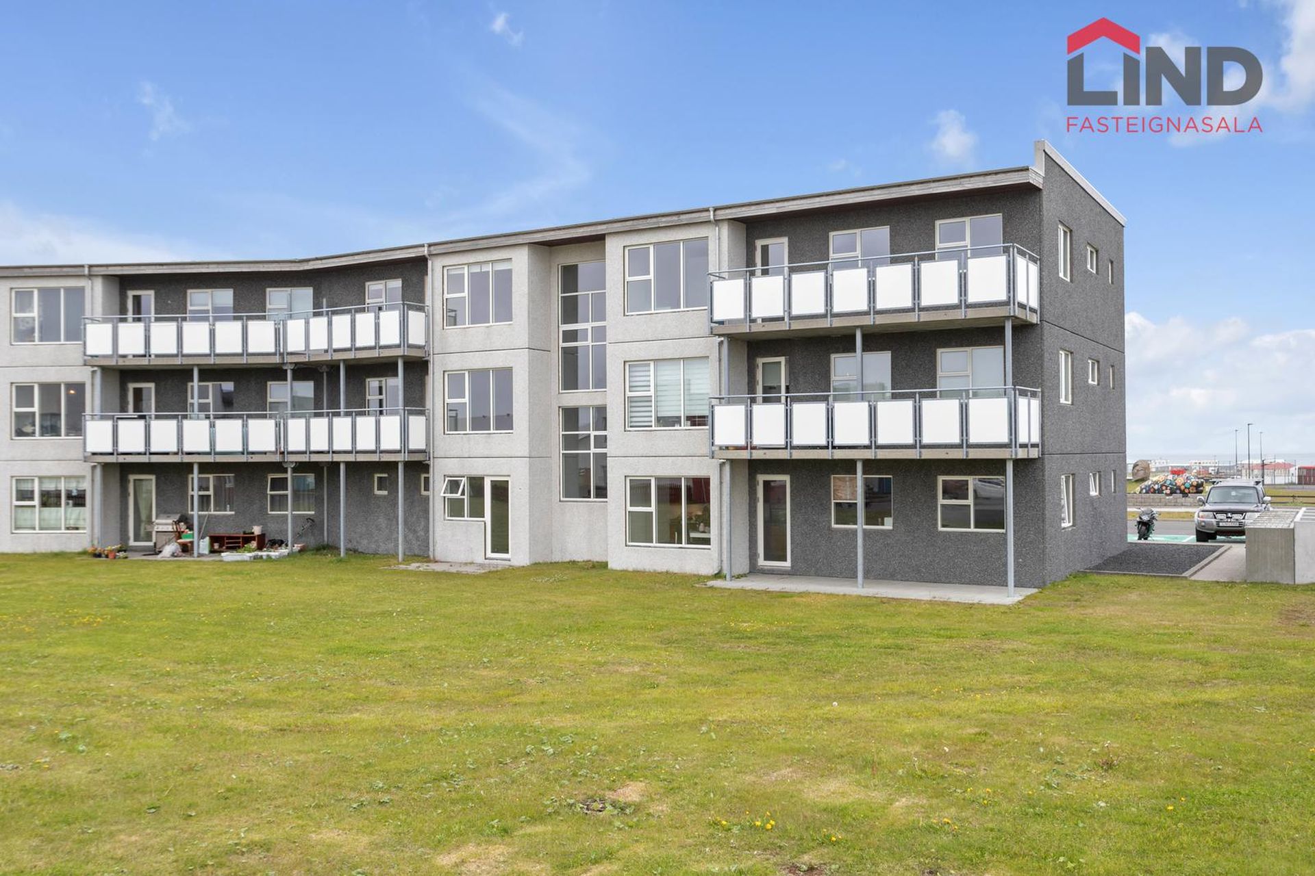 Tjarnabraut 14, 260 Reykjanesbær