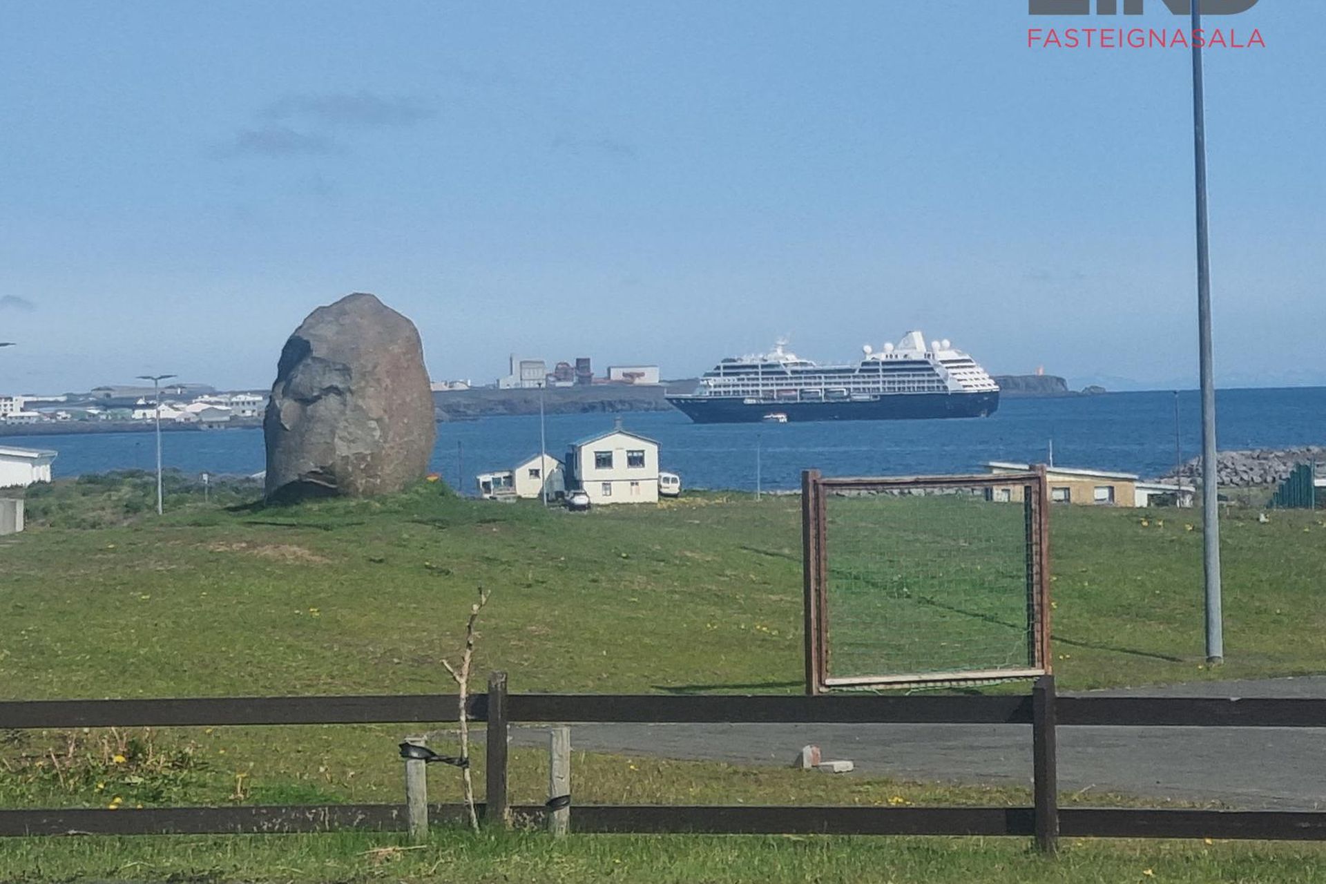 Tjarnabraut 14, 260 Reykjanesbær