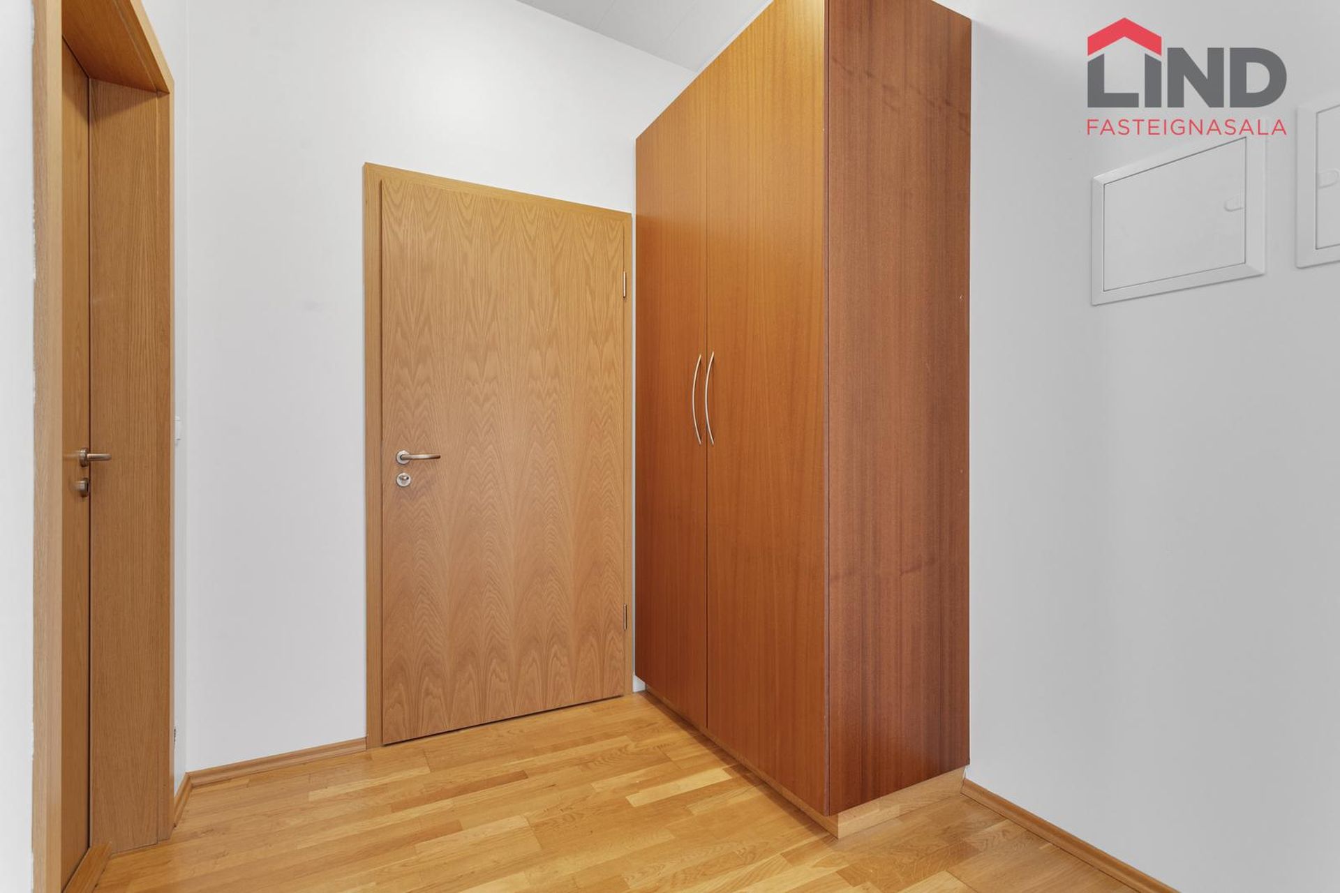 Tjarnabraut 14, 260 Reykjanesbær