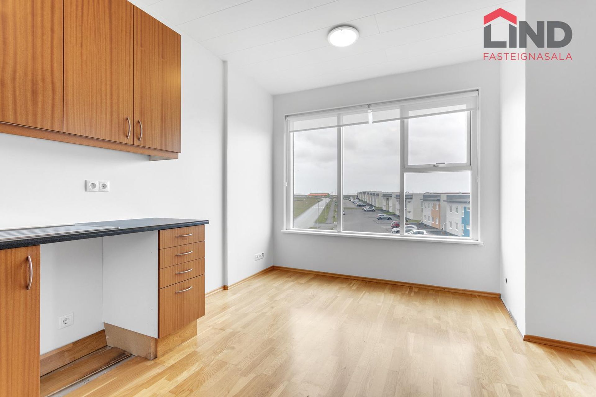 Tjarnabraut 14, 260 Reykjanesbær