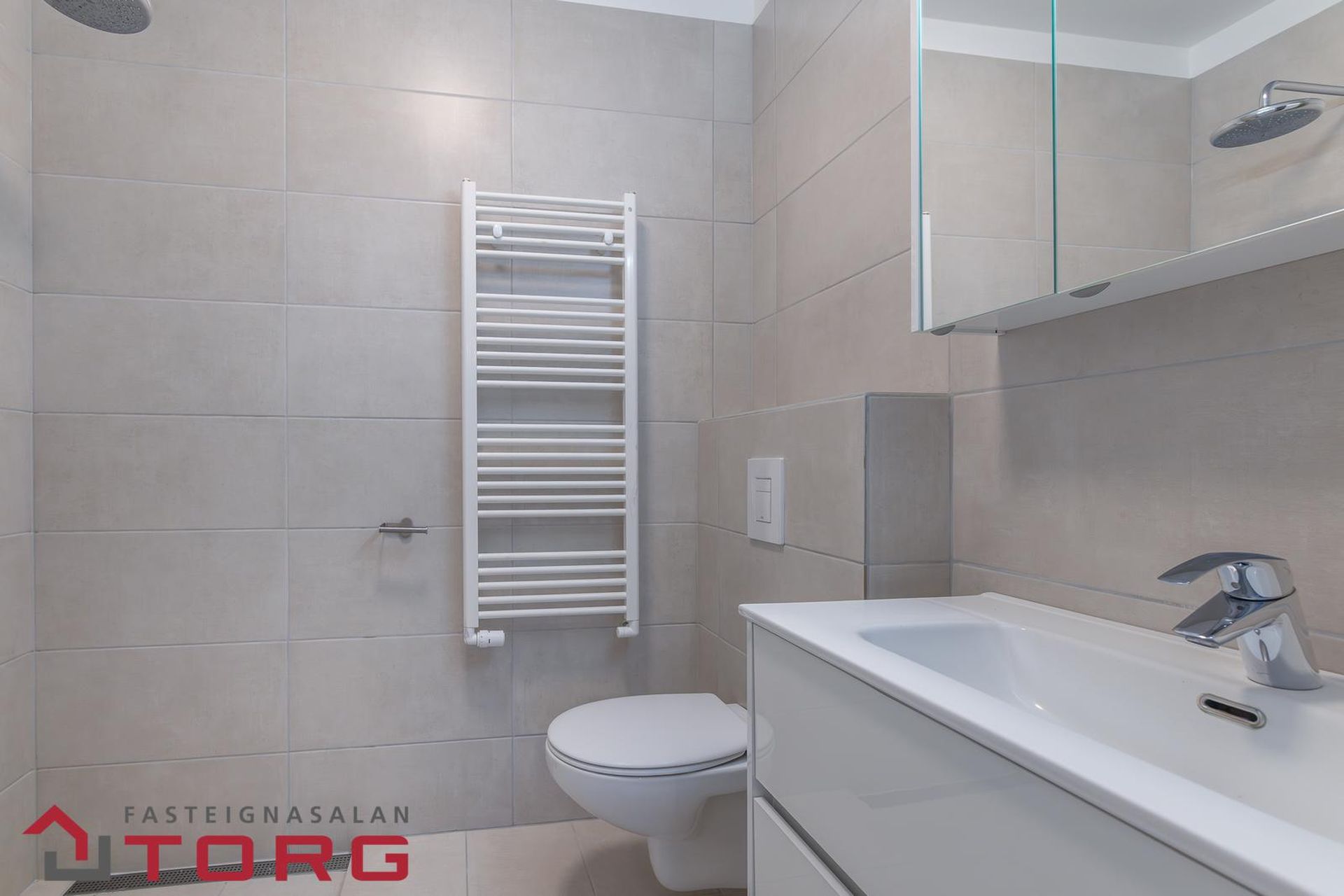 Ásbraut 11, 200 Kópavogur