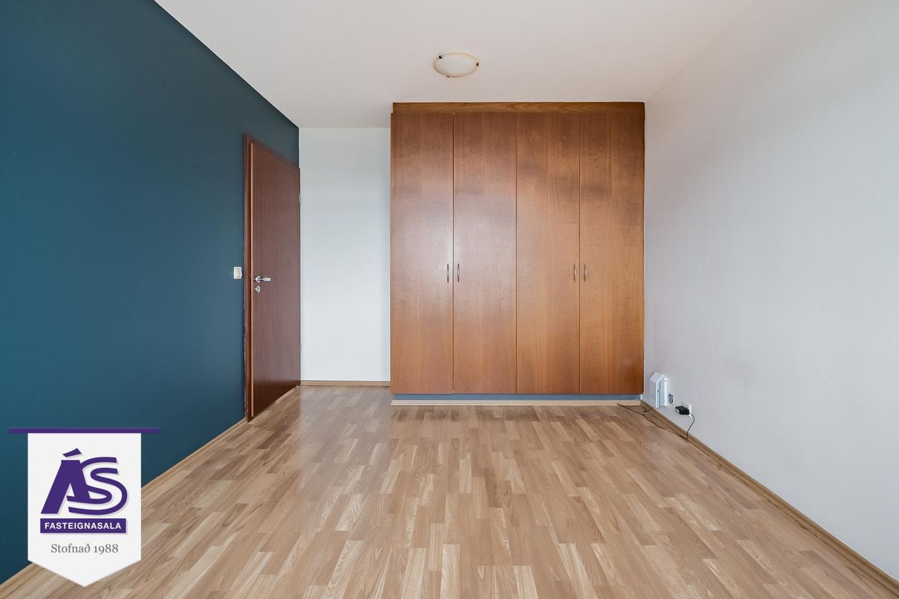 Þrastarás 18, 221 Hafnarfjörður