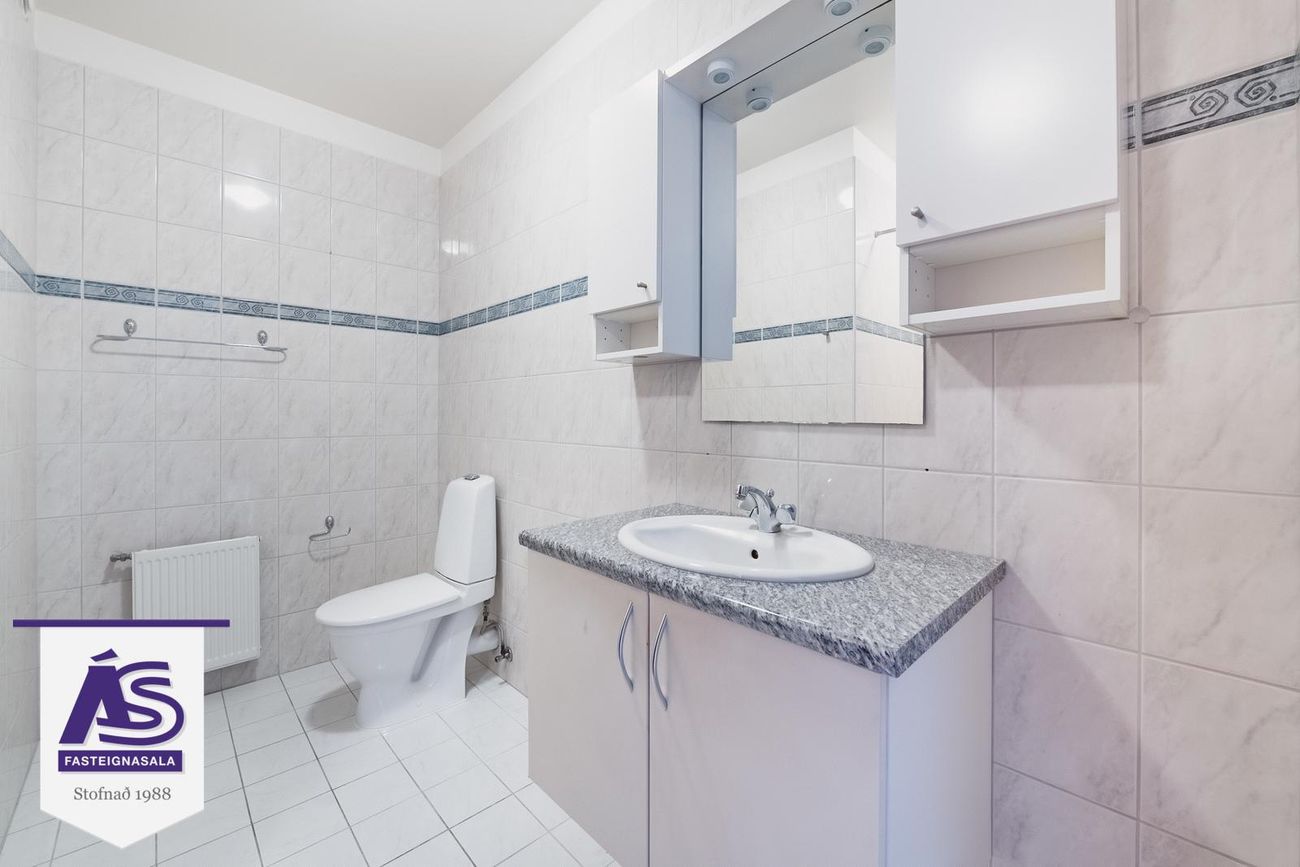 Þrastarás 18, 221 Hafnarfjörður