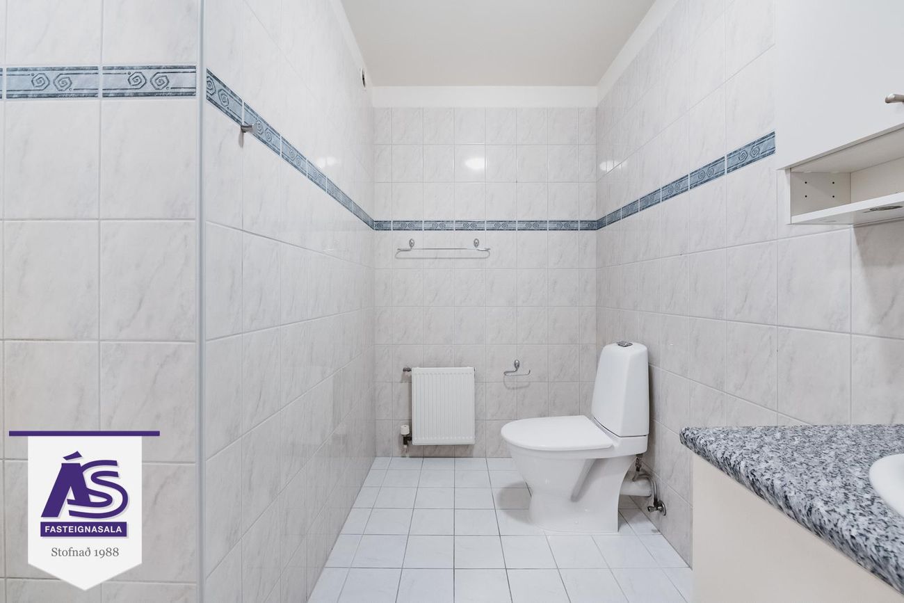 Þrastarás 18, 221 Hafnarfjörður