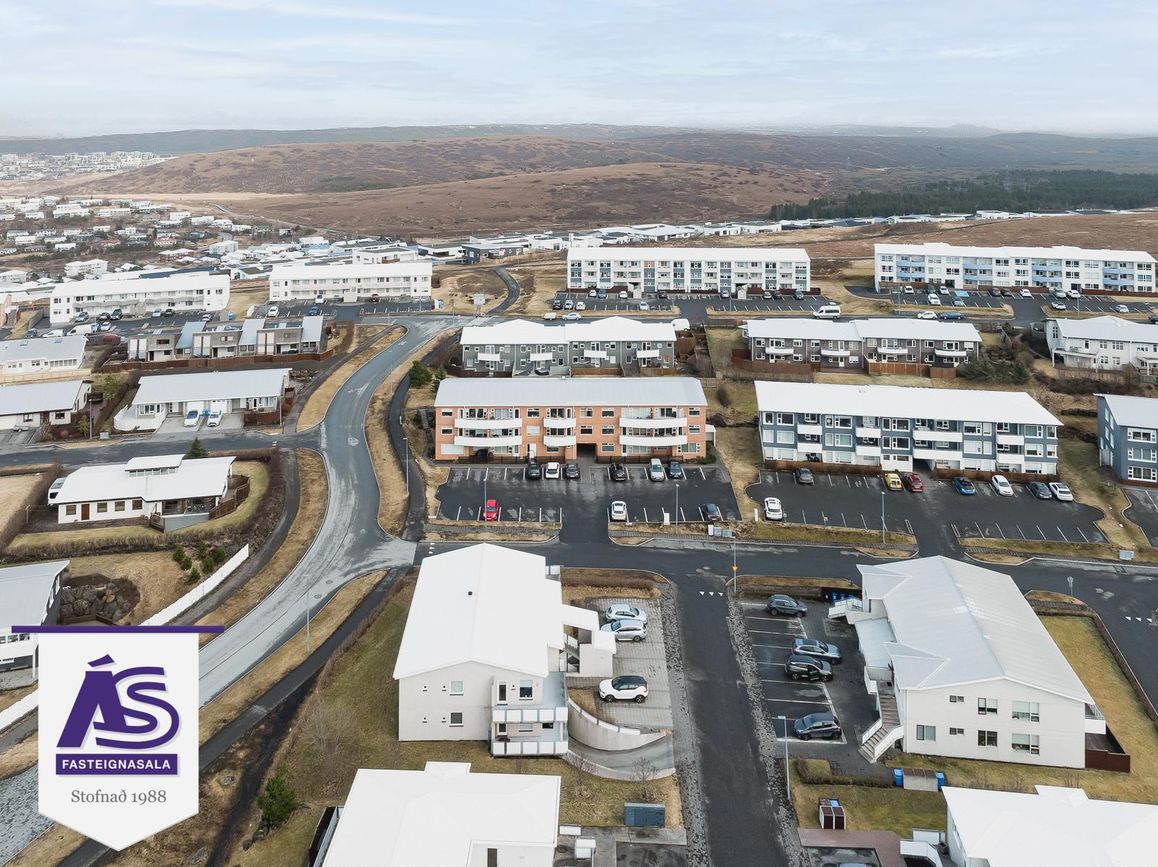 Þrastarás 18, 221 Hafnarfjörður